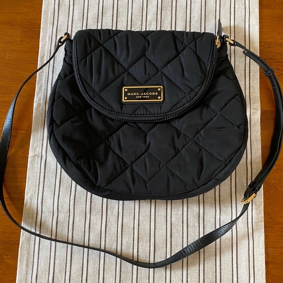 Marc Jacobs Handbags - Marc Jacobs Black Quilted Crossbody
